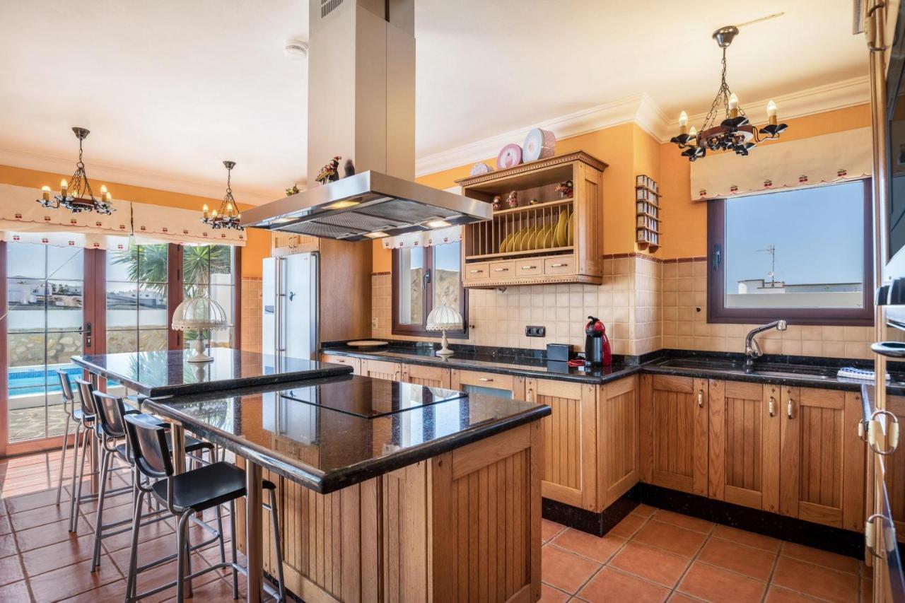 Villa Maria Тинахо Экстерьер фото