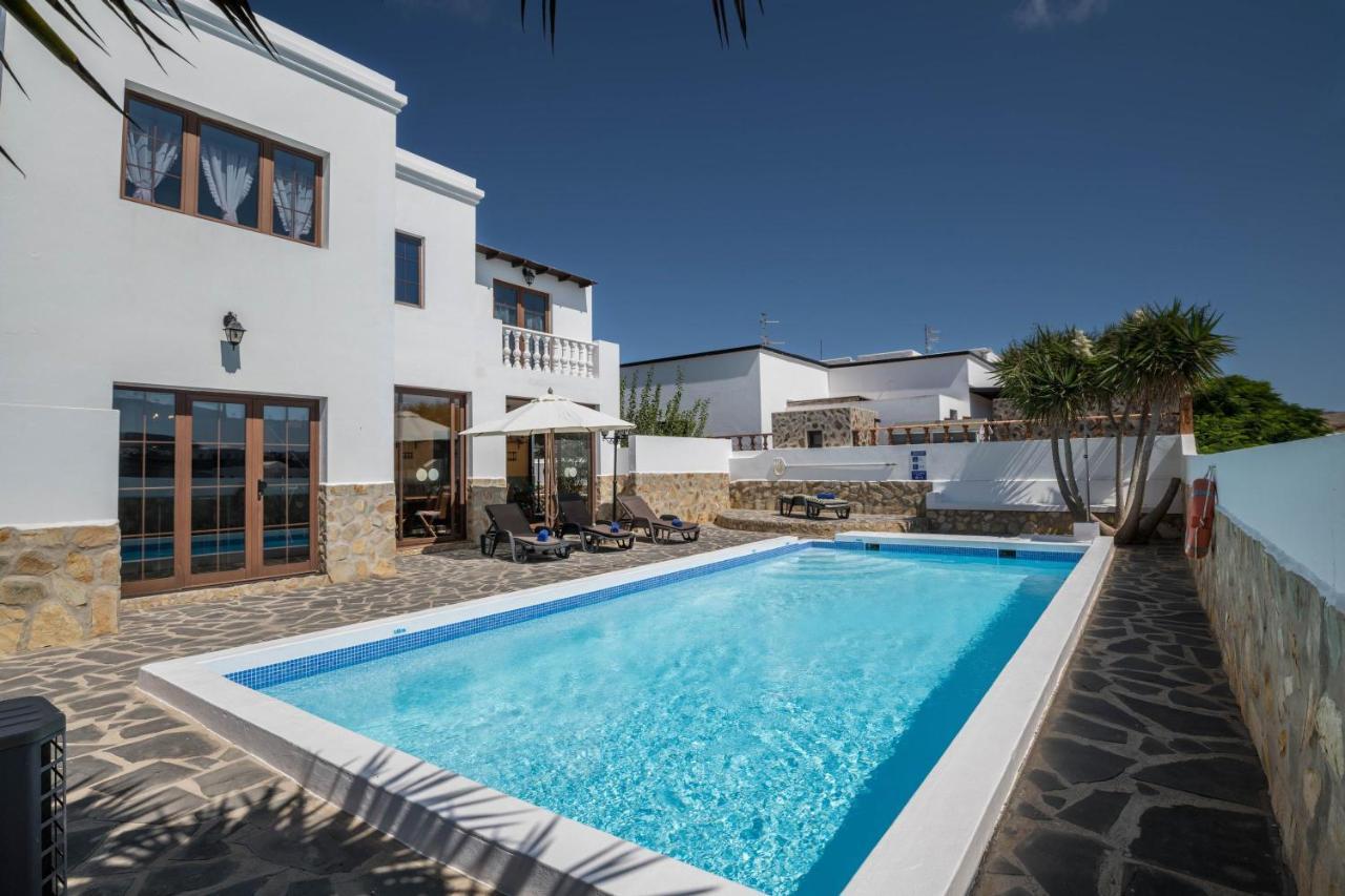 Villa Maria Тинахо Экстерьер фото